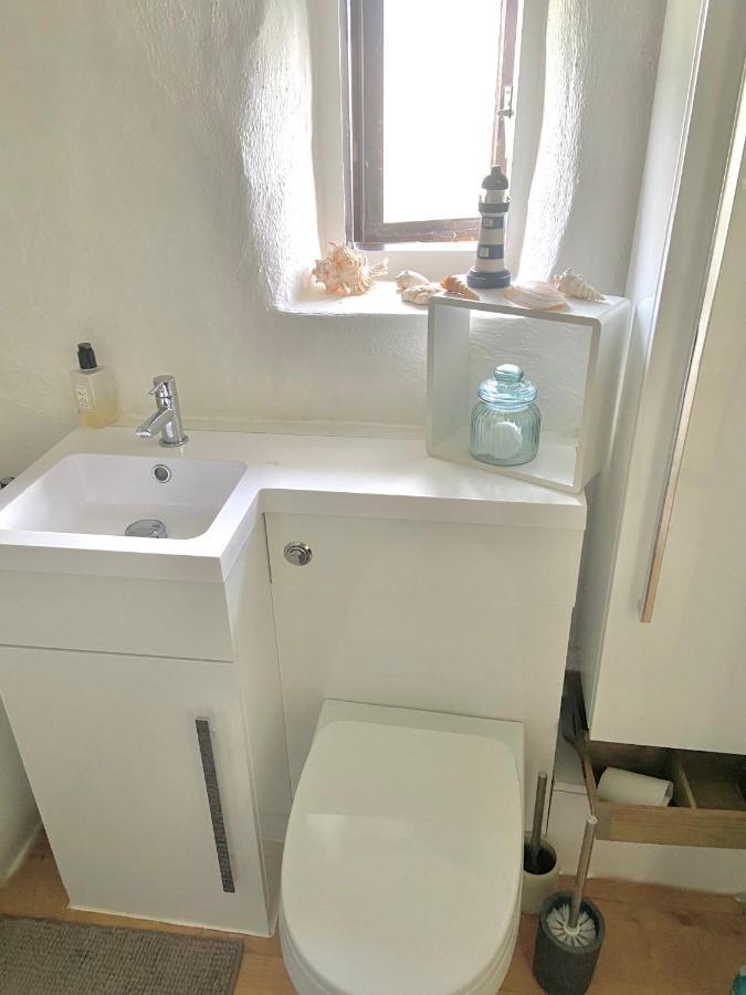 Idyllic Cornish Cottage, Superking Bed, Private Garden Dogs Welcome Truro Ngoại thất bức ảnh