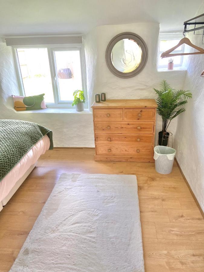 Idyllic Cornish Cottage, Superking Bed, Private Garden Dogs Welcome Truro Ngoại thất bức ảnh