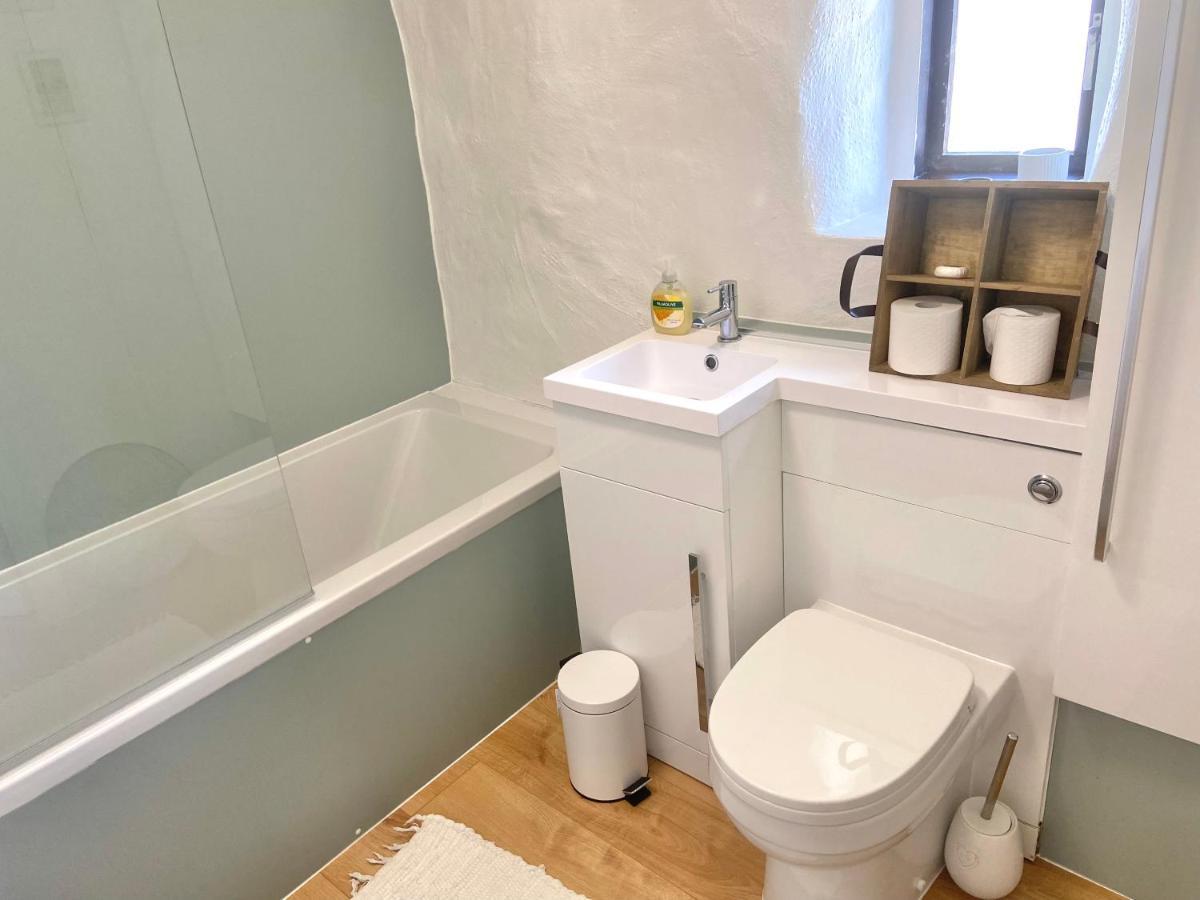 Idyllic Cornish Cottage, Superking Bed, Private Garden Dogs Welcome Truro Ngoại thất bức ảnh